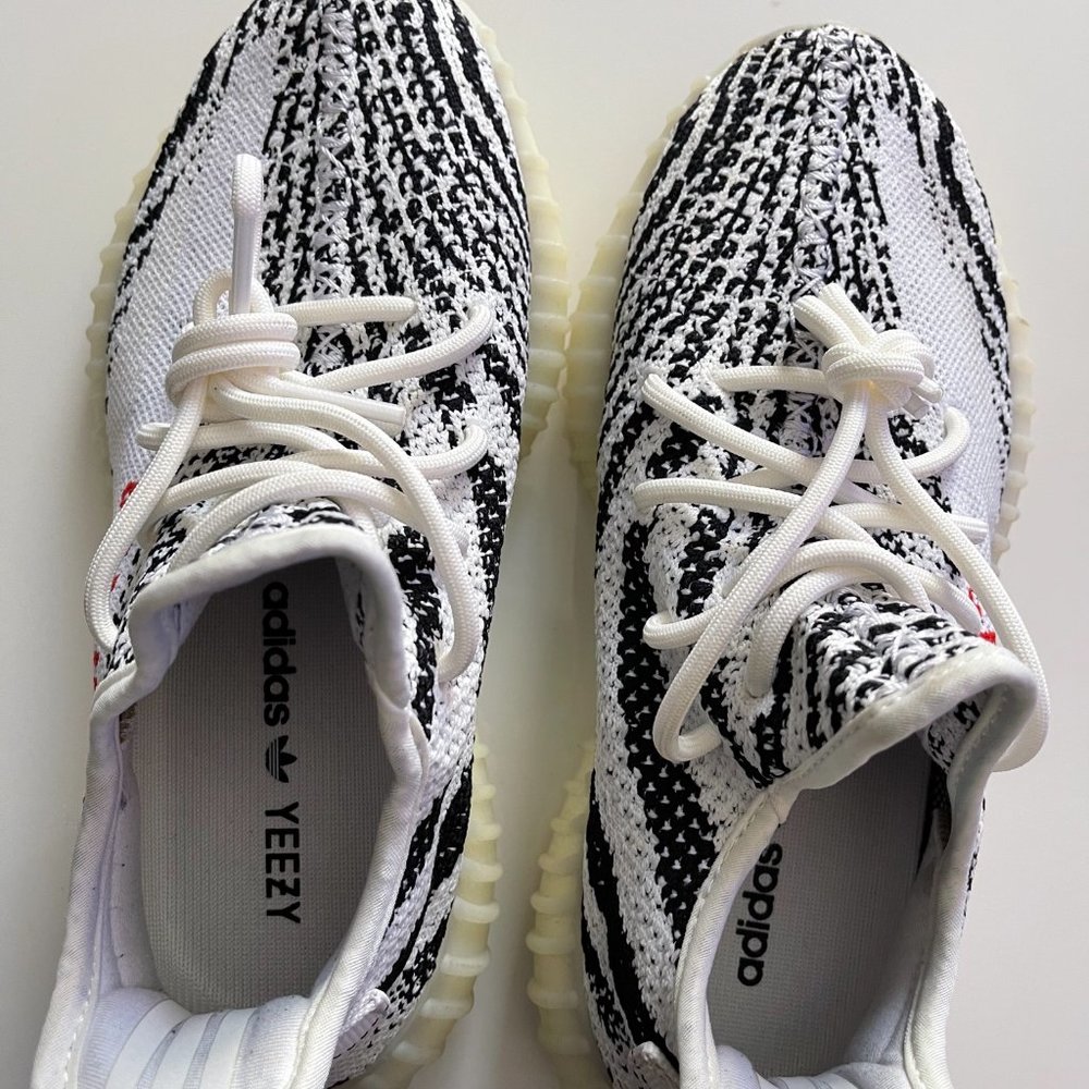 YEEZY BOOST 350 V2 WHITE/CORE BLACK/RED